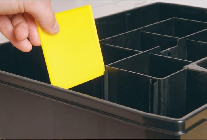 Produktbild Stanley Werkzeugkasten L mit herausnehmbaren Trennwänden