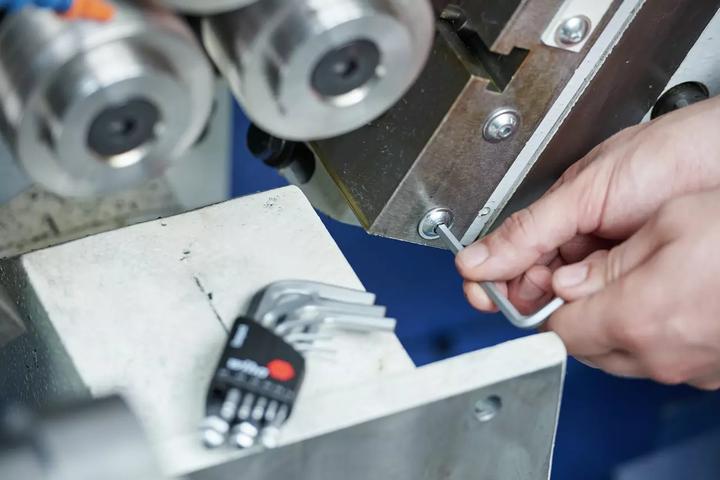 Produktbild Wiha Innen-Sechskant Winkelschraube