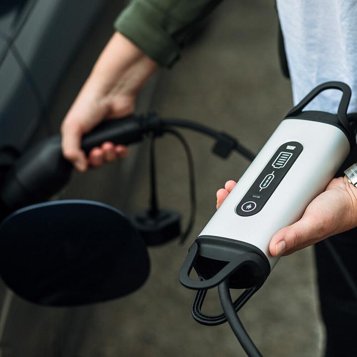 Image du produit Defa eMove Portable Charger, 1.8 kW, 8 A, Single Phase, Suko-Type2, 6 m (Type 2, 1.80 kW, 8 A)