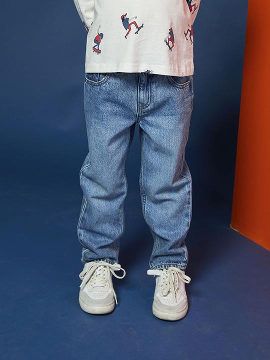 Actual product image Vertbaudet Gerade Jungen Jeans mit Acid-Waschung (122)