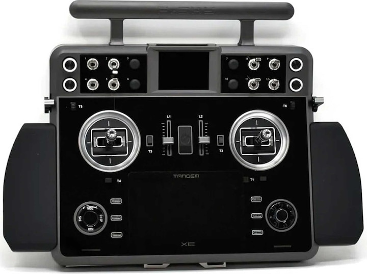 FrSky TANDEM XE EU/LBT Glossy black panel Senderset 2,4Ghz Akku, Softcase