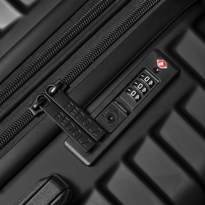 Actual product image Redolz Essentials 18 4-wheel suitcase set 3-piece with stretch fold (226 l)