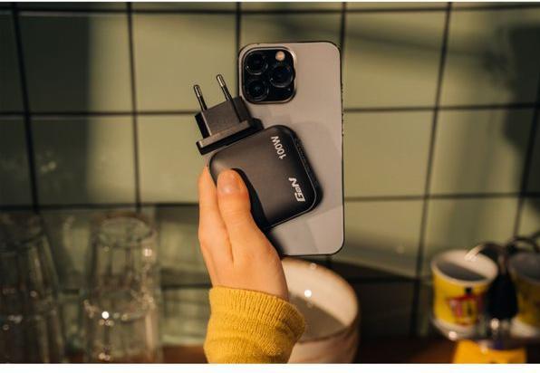 Produktbild Verbatim Mini GaN Charger 100W 3Port US/EU/UK ADP 32230 (100 W, 3 Ports)