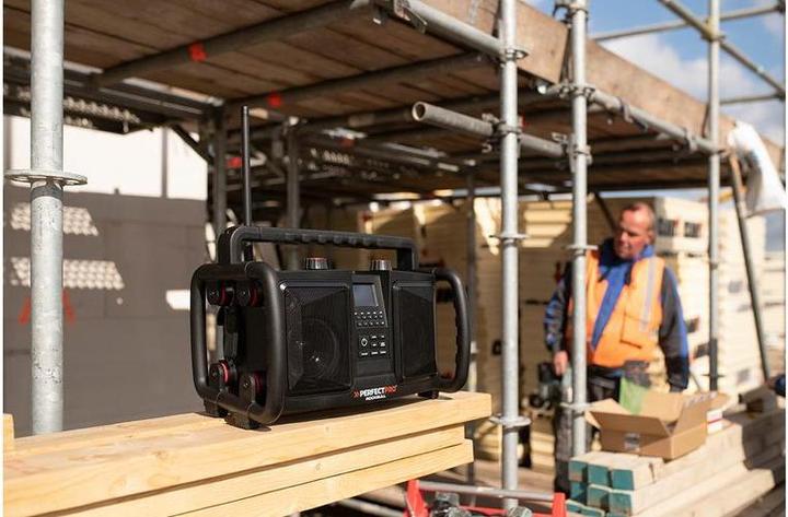 Productafbeelding PerfectPro Rockbull (DAB+, FM, Bluetooth)