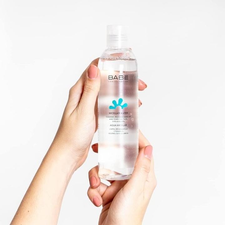 Produktbild Babe Laboratorios Micellar Water 400ml Natürliche Inhaltsstoffe für alle Hauttypen Empfindliche (Mizellenwasser)