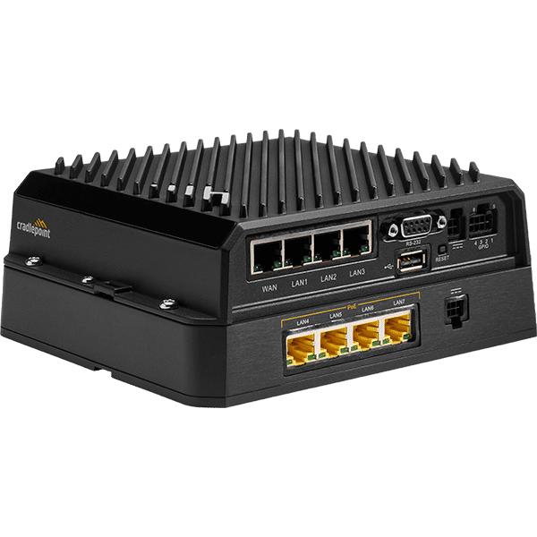 Cradlepoint IBR1700 w/WiFi 5Y NC Mob EssAdv (4 Ports), Netzwerk Switch, Schwarz