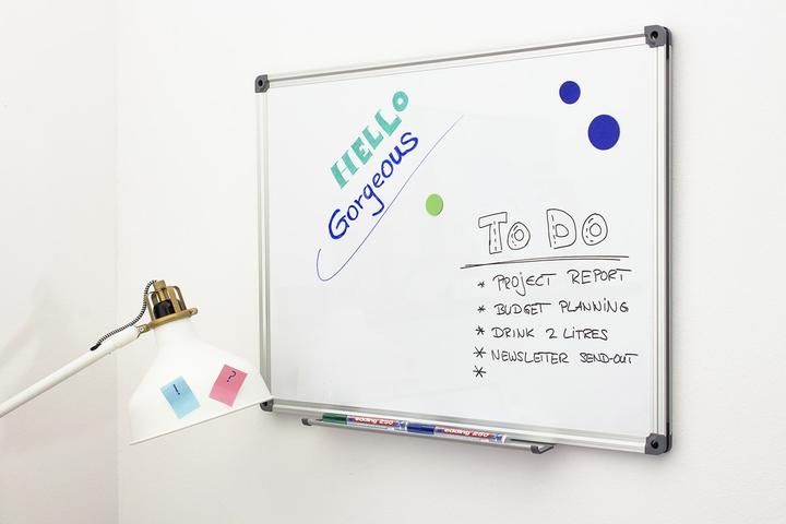 Produktbild Edding 250 Whiteboard-Marker farbsortiert 1,5 - 3,0 mm, 4 St. (Rot, Grün, Schwarz, Blau, 3 mm, 4 x)