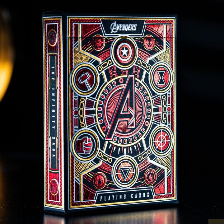 Immagine prodotto Theory11 Carte da gioco Avengers - La saga dell'infinito versione rossa (Inglese)