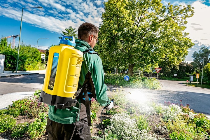 Actual product image Gloria Haus und Garten 000067.0000 Battery backpack sprayer 18V 12l without battery backpack sprayer 12 l (0000 (12 l)