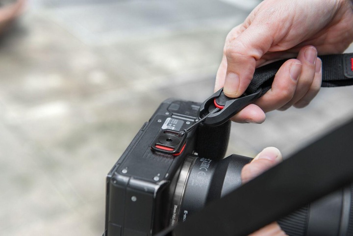 Actual product image Peak Design Leash (Neck belt)