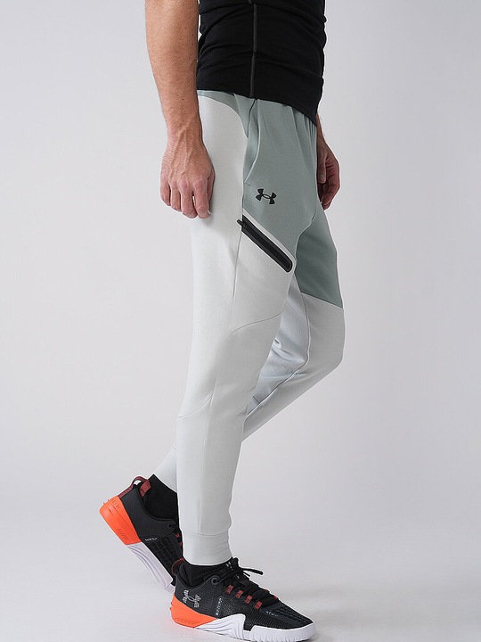 Image du produit Under Armour Unstoppable (L)
