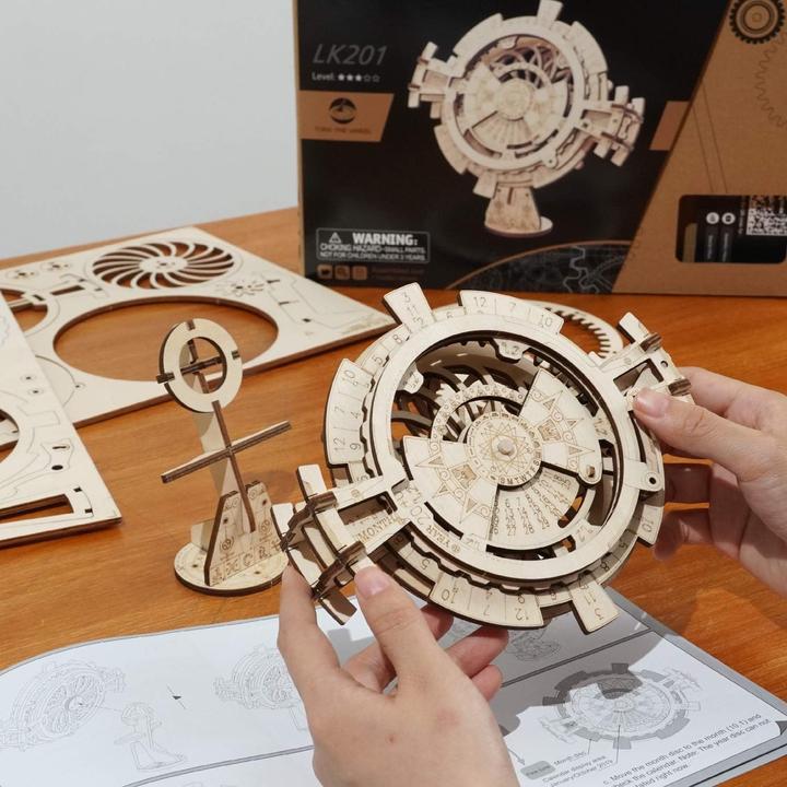 Produktbild Rokr Perpetual Calendar 3D-Holzbausatz