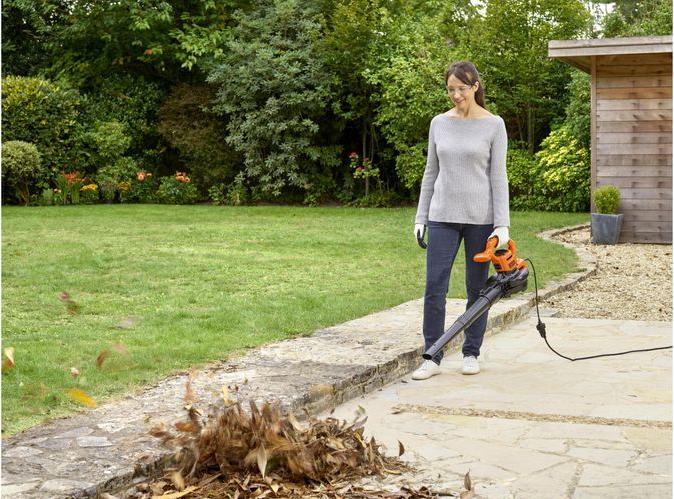 Image du produit Black & Decker Souffleur de feuilles électrique BEBLV230 (Fonctionnement sur secteur, Aspirateurs et souffleurs)