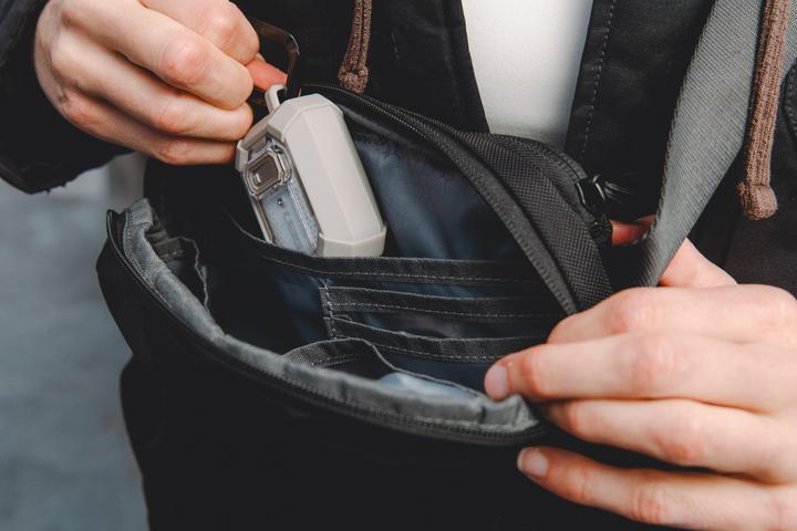 Immagine prodotto UAG Urban Armor Gear Standard Issue 1L Sling Black (984177114040) (1 l)