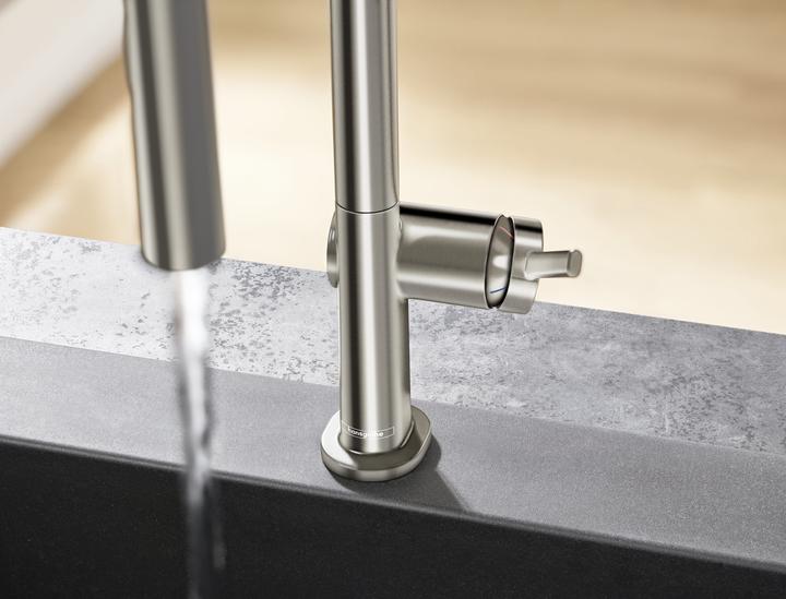 Actual product image hansgrohe HG single-lever sink mixer 210 TALIS M Pull-out spray stainless steel finish