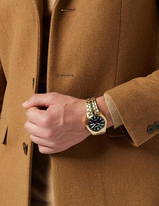 Actual product image Lorus Classic (Analogue wristwatch, 38 mm)