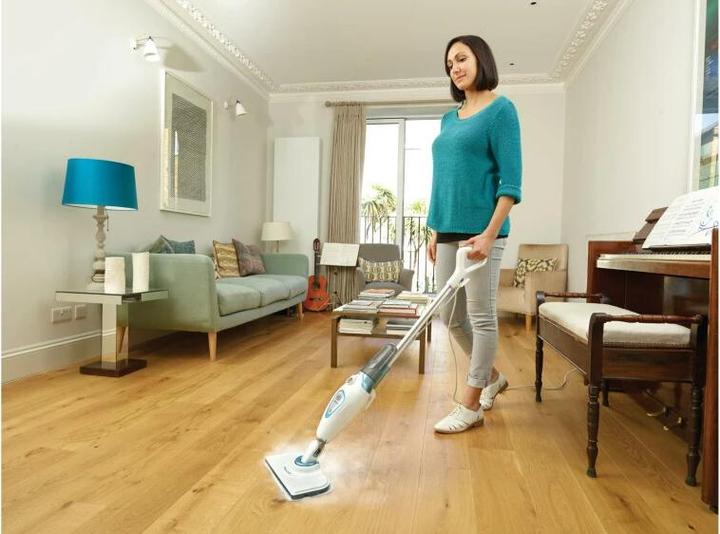 Produktbild Black & Decker Dampfbesen (1300 W)