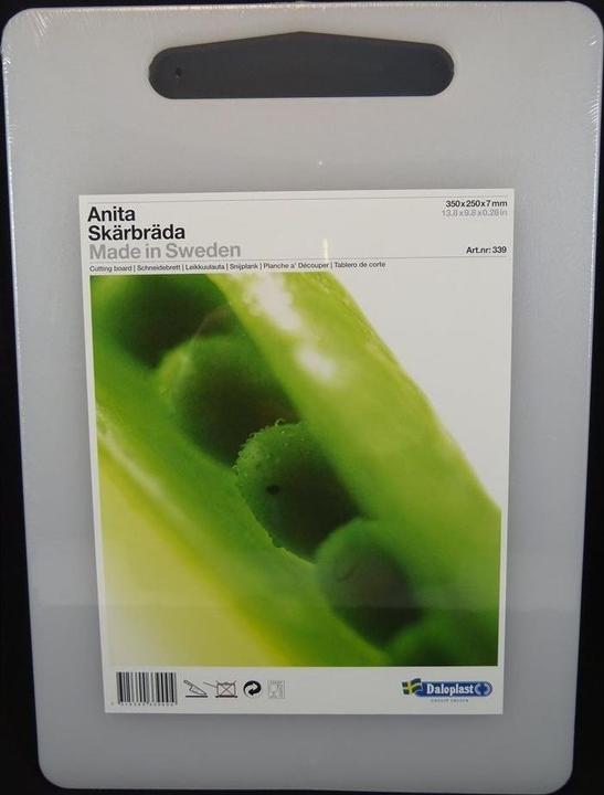 Actual product image Dalolindén Cutting board Anita 35x25x0.7cm handle hole transparent white