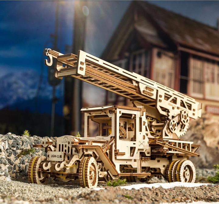 Produktbild Ugears Feuerwehrwagen
