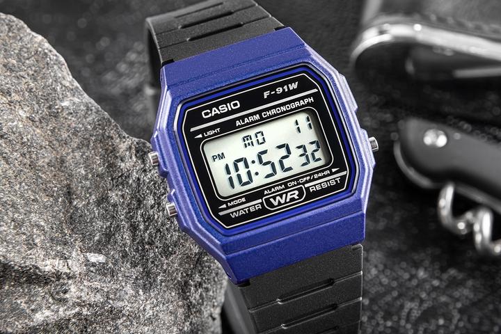 Actual product image Casio Vintage (Digital watch, 35 mm)