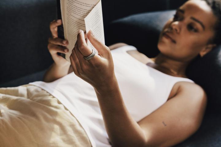 Actual product image Oura Ring Gen3 Horizon (11, Titanium Brushed)