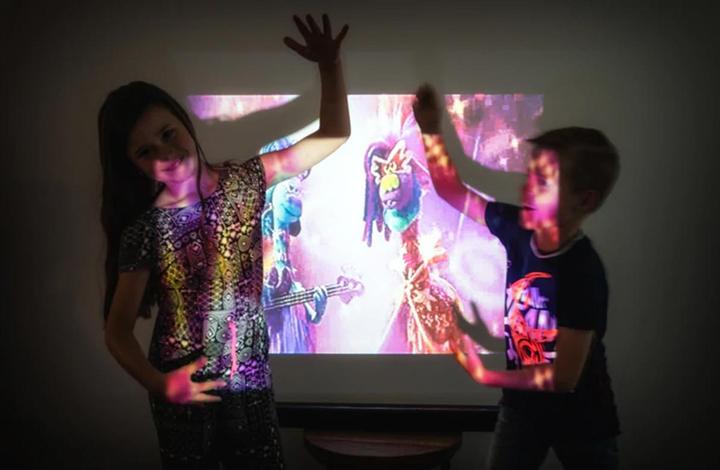 Produktbild Lenco LPJ-700BKGY (HD, 4000 lm)