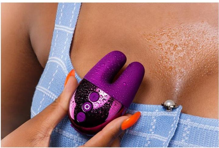 Actual product image Le Wand Lay-on vibrator "Double Vibe" Cherry