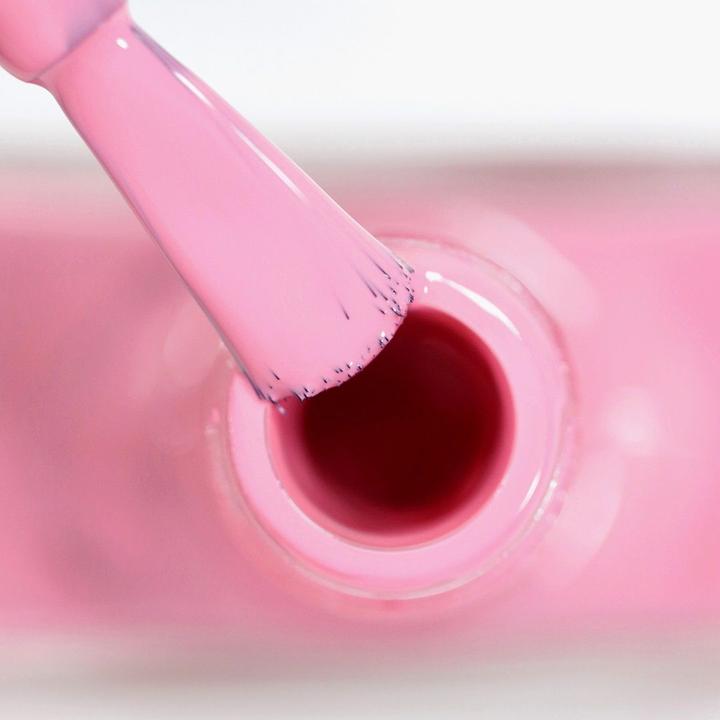 Actual product image Alessandro Hybrid Soul Gel Polish My First Love (126 My First Love, Gel-Effect Nail Polish)