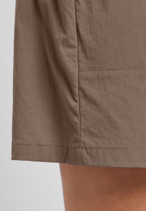 Actual product image Jack Wolfskin Desert Shorts W (34)