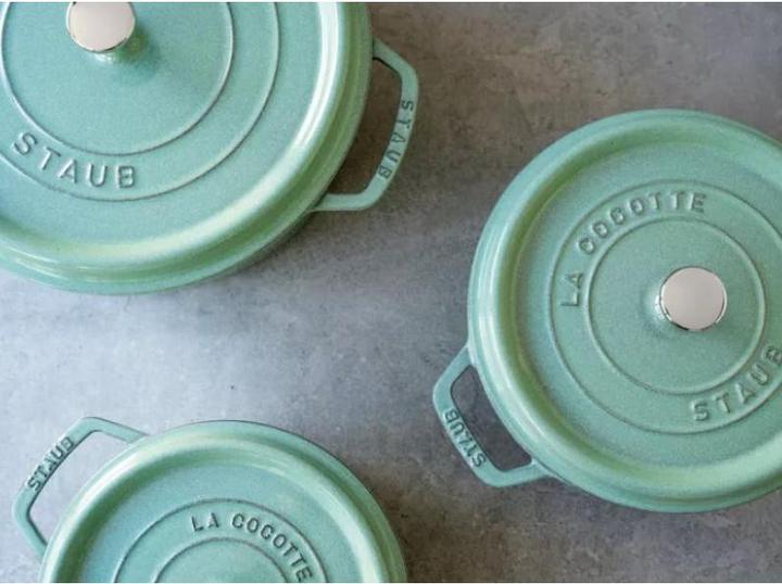 Actual product image Staub Cocotte (Casserole + stew pot, Cast iron, 28 x 18.20 cm)