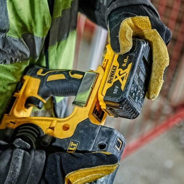 Productafbeelding DeWalt Sds-Plus Boorketting 18v 2.1j Zonder Batterij En Offset Opladen + Handvat (Hamerboor)