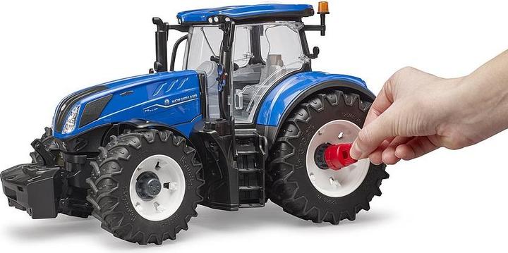 Produktbild Bruder New Holland T8040