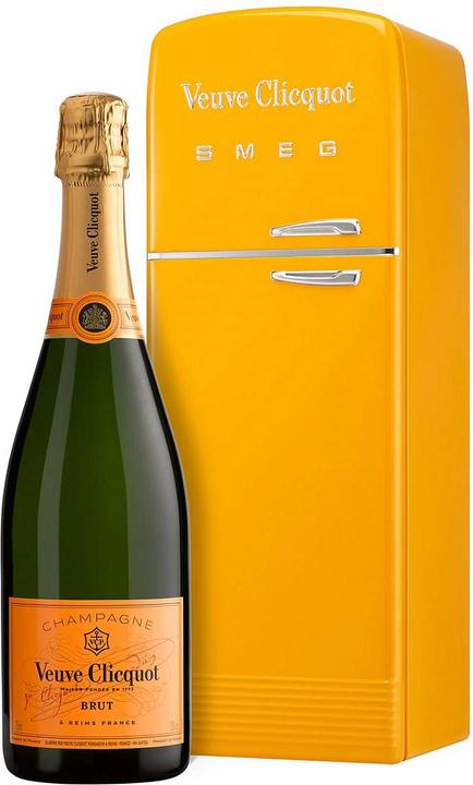 Veuve Clicquot Brut Yellow Label x SMEG Fridge 75cl (1 x 75 cl)