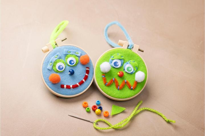 Actual product image Creativ Company Bastelset Sticken Mini