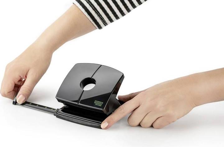 Actual product image Novus Office punch B 220 Re+New black up to 16 sheets
