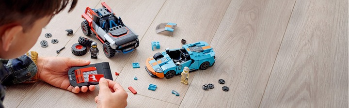 Actual product image LEGO Ford GT Heritage Edition and Bronco R (76905, LEGO Speed Champions)