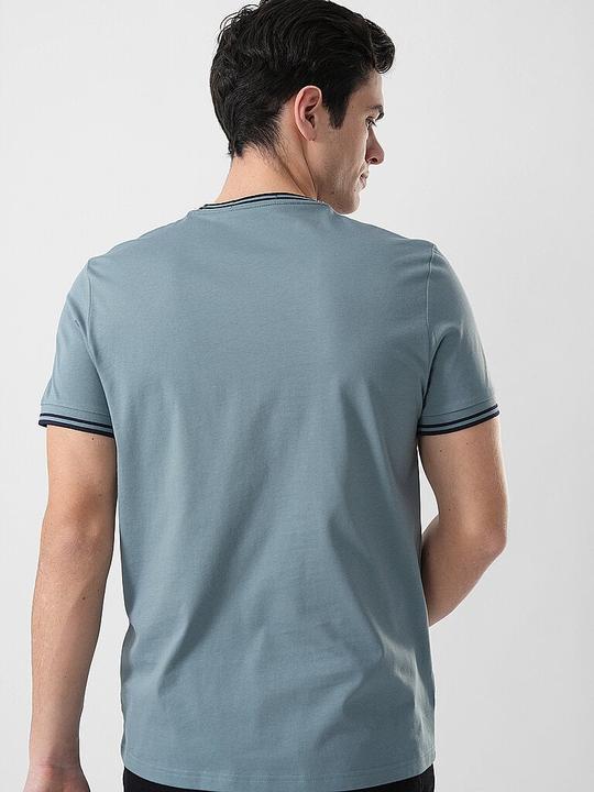 Actual product image Fred Perry M1588 (M)