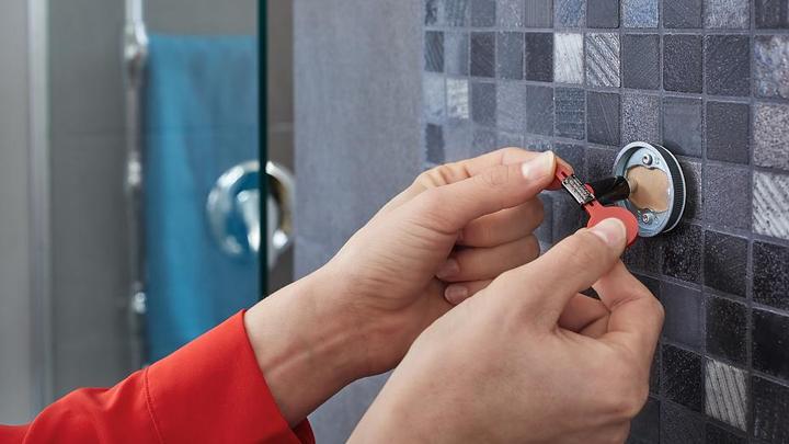 Actual product image tesa Powerbutton Premium Hook