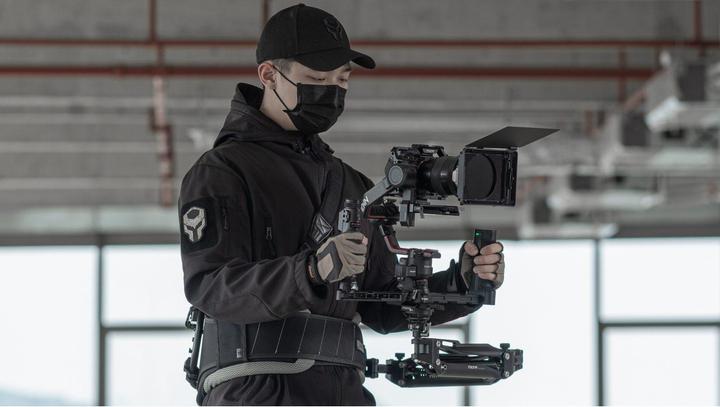 Produktbild Tilta Float Dual Handle Support System (Schwebestativ)