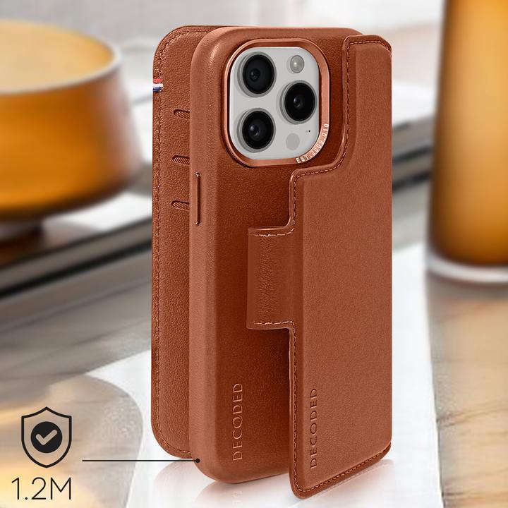 Image du produit Decoded Detachable MagSafe Leather Wallet (Apple iPhone 15 Pro)