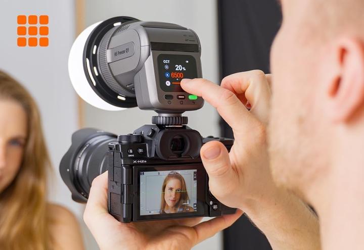 Image du produit Rollei Flash LED 2 en 1 I Eclairage continu bicolore I HS Freeze Q1 (Flash à monter)