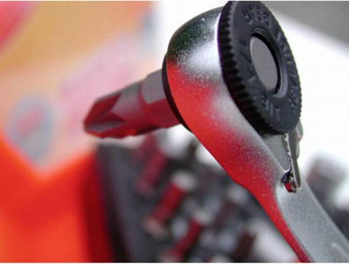 Produktbild Bahco Bit-Steckschlüssel-Satz mit kleiner 1/4" Bit-Knarre und Adaptern für Schlitz/Phillips/Pozidriv/TOR (5 mm)