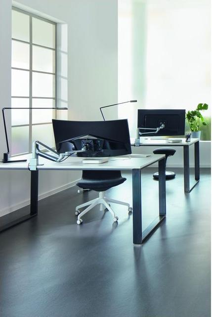 Produktbild Monitorarm zur Tischbefestigung für grosse/schwere Monitore 1 (Tisch, 40", 15 kg)