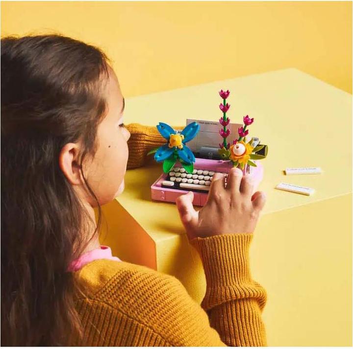 Image du produit LEGO Schreibmaschine mit Blumen (31169, LEGO Creator 3-in-1)