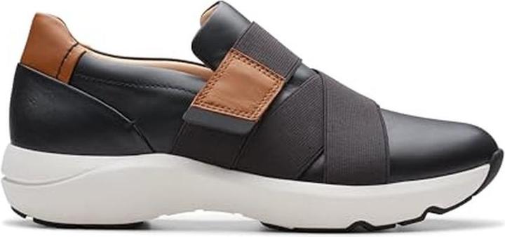 Actual product image Clarks Tivoli Strap Sneaker (38.5)