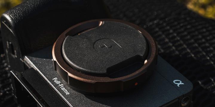 Actual product image PolarPro Camera body cover Sony E Mount - Forest