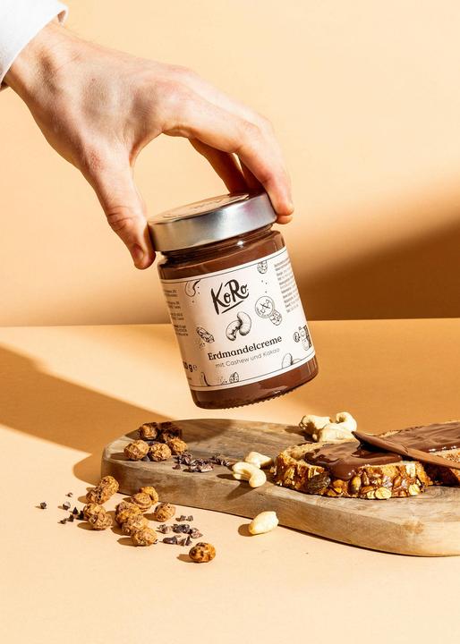 Image du produit KoRo Crème de noix de cajou et de souchet avec poudre de cacao (350 g)
