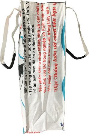 Image du produit Bekos Upcycling - Grand sac de shopping en sacs de nourriture pour poissons recyclés blanc