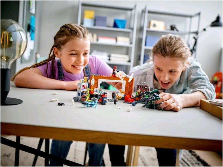 Actual product image LEGO Spider-Man in the Sanctum Workshop (76185, LEGO Marvel)