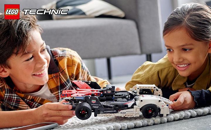 Produktbild LEGO Formula E Porsche 99X Electric (42137, LEGO Technic)